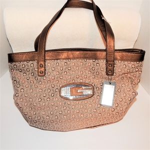 NWT Guess bag tote Brown $110 "Cavalier" Medium 3 sections 2 pockets zippers